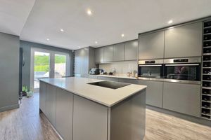 Photo 9- click for photo gallery